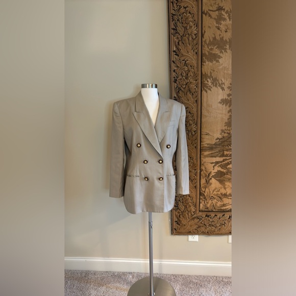 Macy’s Design Studio Vintage Beige Linen Blend Double Breasted Blazer, Pre owned - Picture 2 of 6